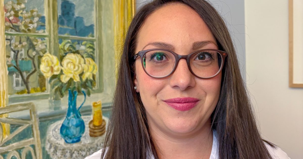 eshakni yalagan fohisha Olechka Rus seks bekasi jinsiy aloqa qilishni xohlaydi